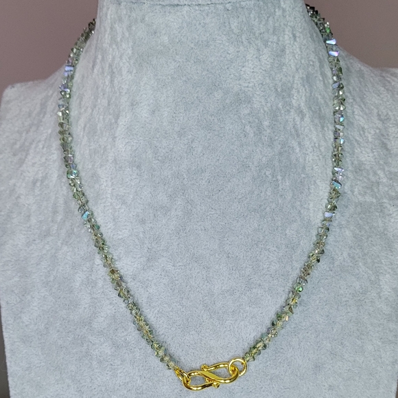 Stunning Light Sage Krakovski and Pearl Necklace - Picture 3 of 5